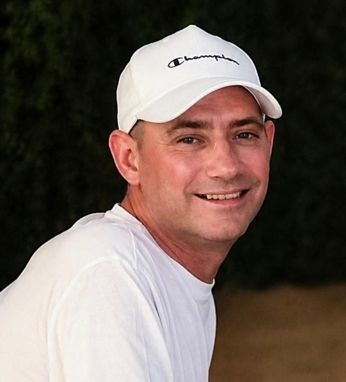 Lee James Guest